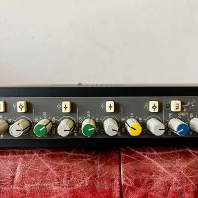 Calreq 3744 Double stereo 04 band parametric equaliser image 6