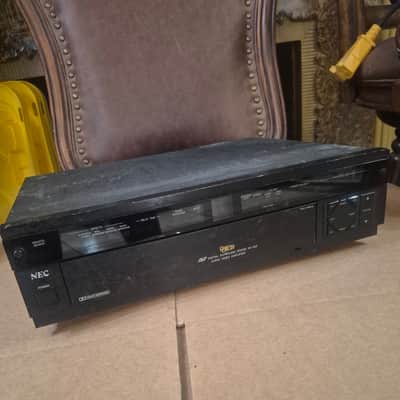 NEC AV-350 Digital Surround Sound Audio/Video Amplifier. 1980s image 2
