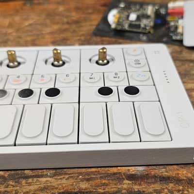 Teenage Engineering OP-1 not working with extra boards image 8