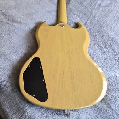Brand-new Gibson SG Standard '61 - TV Yellow image 7