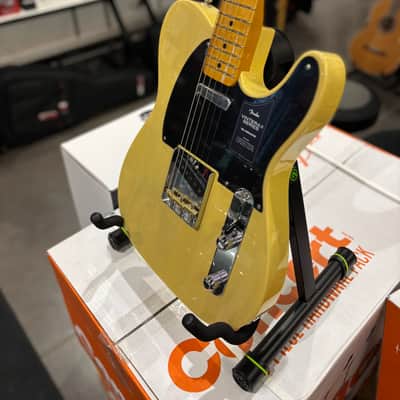 Fender Vintera II '50s Nocaster, Maple Fingerboard, Blackguard Blonde image 3