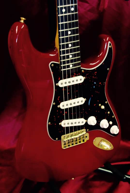 Vintage 1997 MIM Fender Stratocaster Deluxe | Reverb