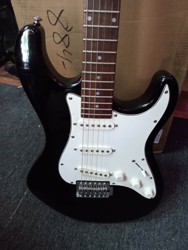 Dean Avalanche 3/4 Electric Guitar image 1