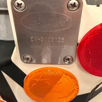 EVH Judah Guitars EVH Frankie Stripes Relic - White / Black - w/HSC 2025 - Custom relic image 8