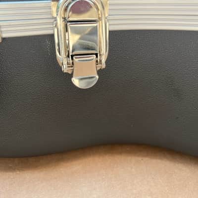 Road Runner Acoustic Guitar Hard Case 5"x43.5"x16.5" - Black image 4