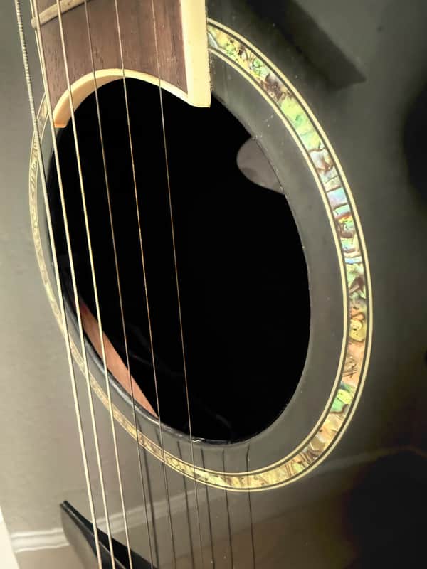 Ovation Celebrity GC-057M (Mid-Depth) 2010 - Black image 1