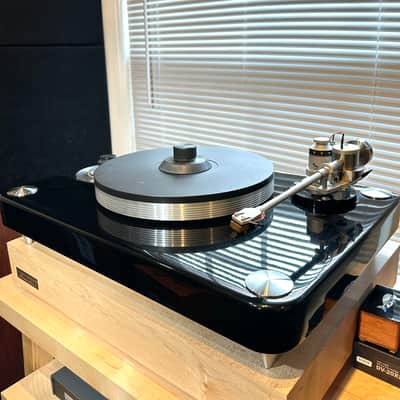 VPI  Aries with JMW Memorial Tonearm image 2