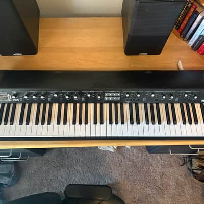 Korg SV1-73 Stage Vintage Digital Piano 2009 - Present - Black with White / Black Keys