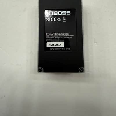 Boss Roland DS-1-WH Distortion Pearl White Limited Edition Guitar Effect Pedal image 6