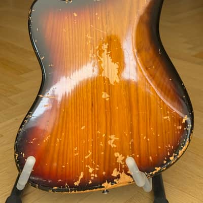Fender Jazzmaster 1977 - Two Tone Sunburst image 4