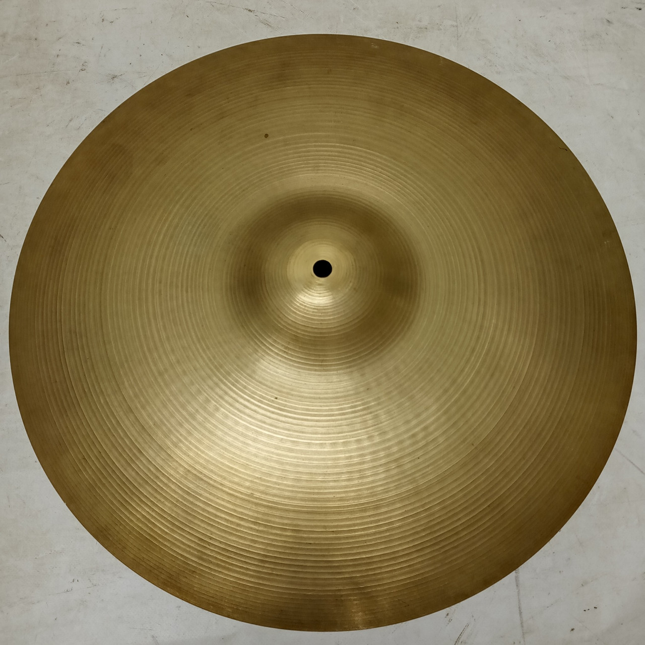 Zildjian 18" 60s A Crash Cymbal Paper-Thin 1375g Vintage B20 Bronze Avedis USA* — main photograph