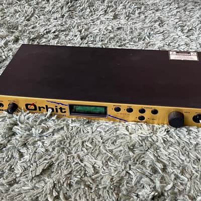 E-MU Systems Orbit 9090 V2 'The Dance Planet' Rackmount 32-Voice Synthesizer 1996 - Yellow