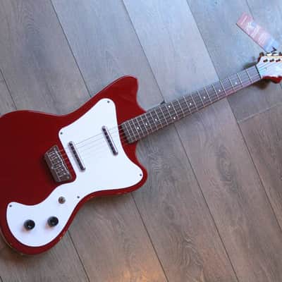 Danelectro 67 Heaven Hawk Guitar Alligator Red - Made in Korea