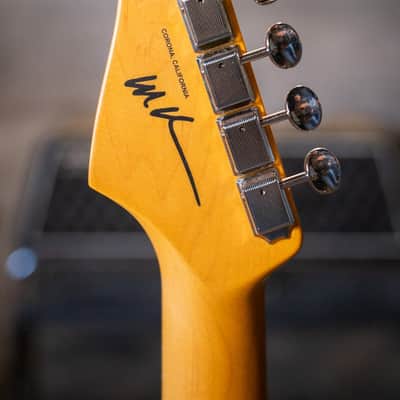 Fender Michael Landau Coma Stratocaster - Coma Red with Vintage-Style Navy Blue Hardshell Case - Demo image 17