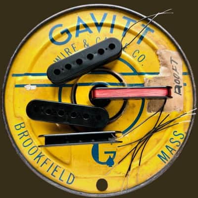 Area59' T-Top Ltd.Edt. Humbucker Set Double Black Vintage AWG42 Red Polywire and Vintage Formula Short A5 Magnet image 1