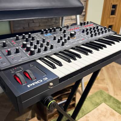 Sequential Pro 3 - 37-Key 3-Voice Monophonic / Paraphonic Synthesizer 2020 - Present - Black with Wood Sides image 3