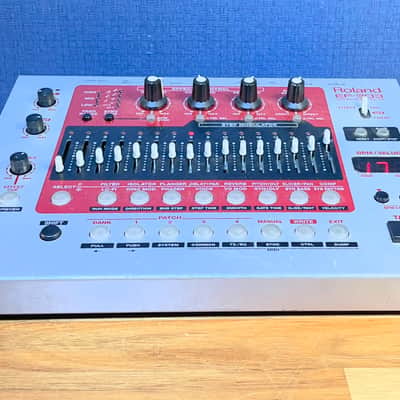 Roland EF-303 Sound Processor / Synthesizer / Drum Machine image 2