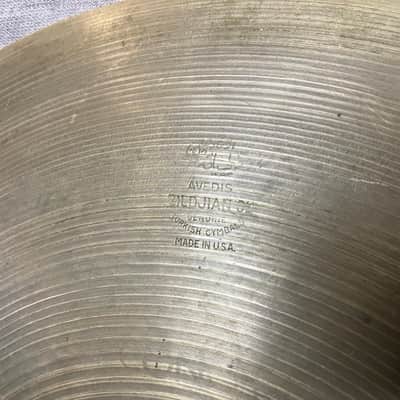 ZILDJIAN 15" "CONCERT" CRASH, 1960's VINTAGE image 2