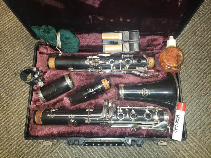 Buffet Crampon E11 Clarinet W/ R13 Barrel, Vandoren 5RV Mouthpiece! image 1