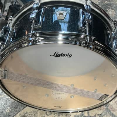 Ludwig Classic Maple Snare Drum - 6.5 inches x 14 inches, Hybrid Black Sparkle image 13