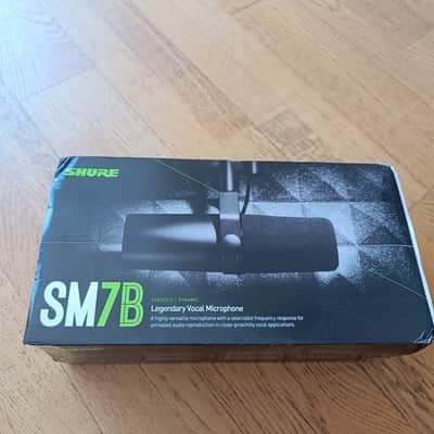 Immagine Shure SM7B Cardioid Dynamic Microphone 2001 - Present - Black - 3