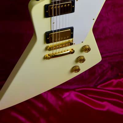 Gibson Explorer White image 3