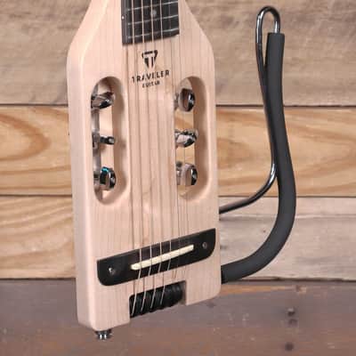 Traveler Ultra-Light Acoustic/Electric Guitar Maple w/ Gigbag image 2