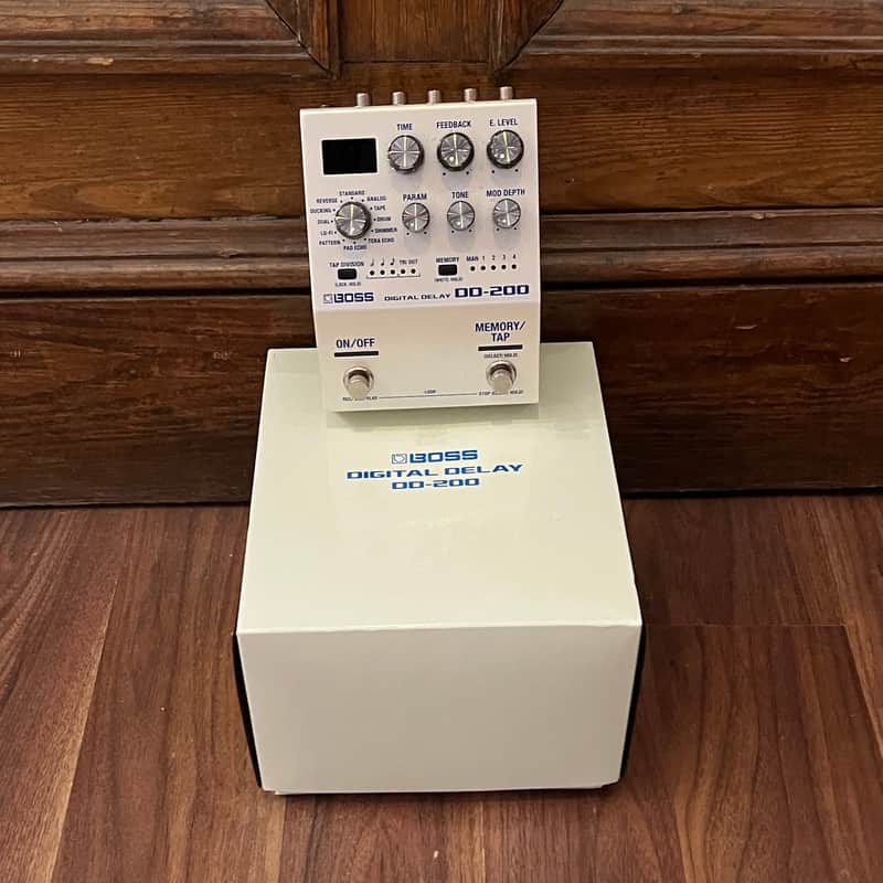 Boss DD-200 Digital Delay Pedal (Pre-Owned) image 1