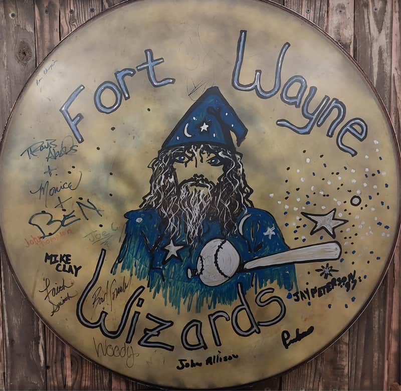 Remo 32" FiberSkyn Fort Wayne Wizards Head 90's - Natural image 1