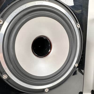 Tannoy Revolution XT 6-GB Compact Bookshelf Speaker (Pair) image 4