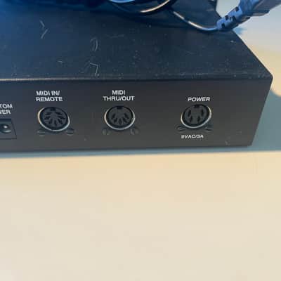 Rocktron MultiValve Tube Series DSP Effects Processor w Tube Warmth. Includes proper power supply and rack mount bolts and washers. image 8