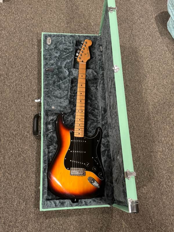 Fender Stratocaster MIM 1995-1996 - Sunburst w/ Texas Special pickups image 1