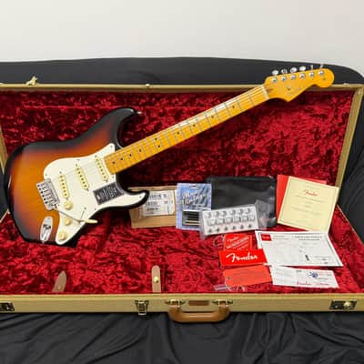 Fender American Ultra Luxe Vintage '50s Stratocaster 2025 - Present - 3-Color Sunburst image 1