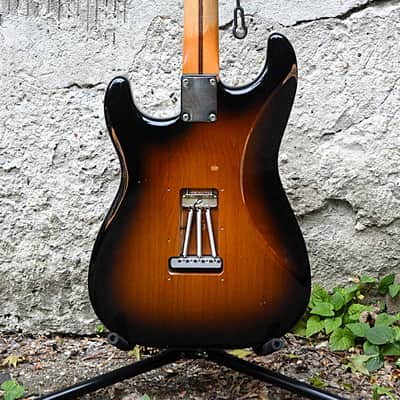 Fender Road Worn Stratocaster 2018 - Relic image 2