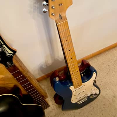 Squier Affinity Series Stratocaster 21-Fret with Maple Fretboard 1999 - 2000 - Baltic Blue image 3