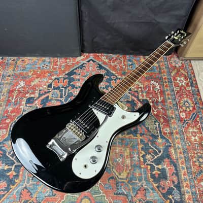 Mosrite of California "The Ventures Model" 65 Reissue - 1980's image 4