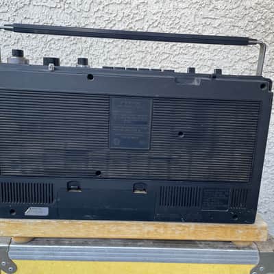 Vintage Sanyo M9930 Boom Box Cassette Recorder Stereo Radio Portable FOR PARTS OR REPAIRS image 11