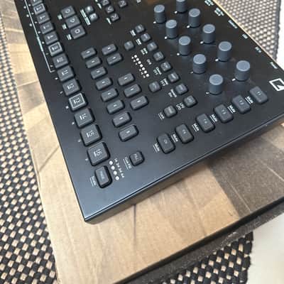 Elektron Analog Four MKII 4-Voice Tabletop Analog Synthesizer 2020 - Present - Black image 2