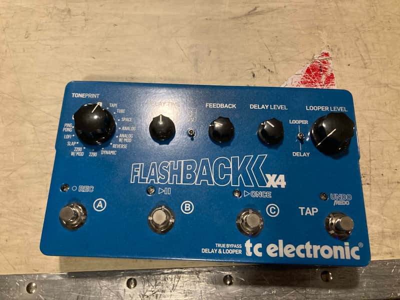 TC Electronic Flashback X4 Delay & Looper 2011 - 2019 - Blue image 1
