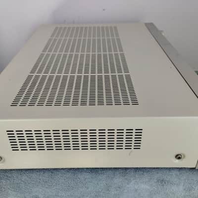 Technics SU V3 integrated amplifier in good working condition - 1990's image 4