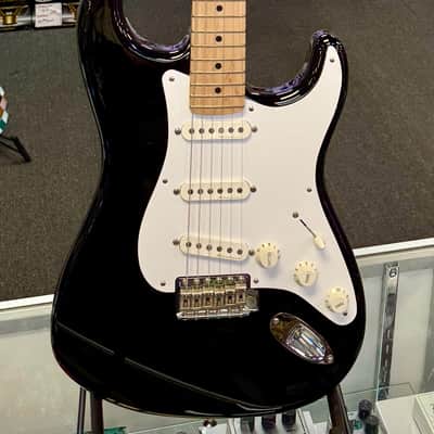 Fender Eric Clapton Signature Blackie Stratocaster with Noiseless Pickups and Tweed Case - Pre Owned image 6