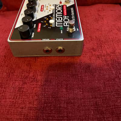 (Mint) Electro-Harmonix Deluxe Memory Boy Tap Tempo Analog Delay 2010 - Present - Black / White / Red image 4