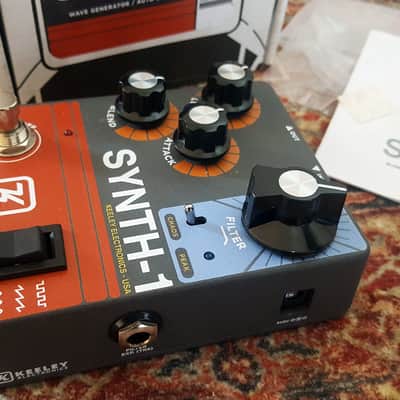 Keeley Synth 1 Reverse Attack Fuzz Wave Generator 2019 - Present - Grey / Red / Blue image 6