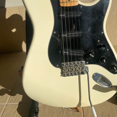 Made in Japan Squier Stratocaster 1986 - Olympic white image 5