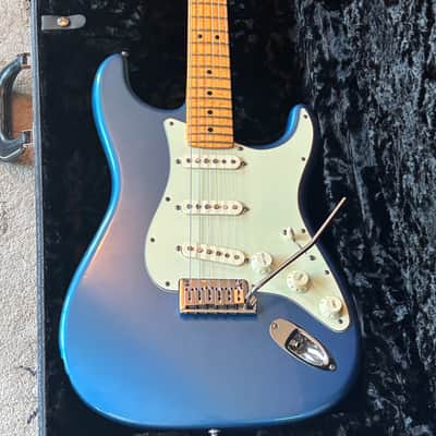 Fender Custom Shop Custom Deluxe Stratocaster 2009 Lake Placid Blue image 1