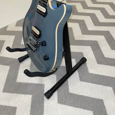 EVH Wolfgang Special with Ebony Fretboard 2020 - Ice Blue Metallic - and hardshell case image 2