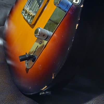 Fender Highway One Telecaster with Rosewood Fretboard 2011 - 3-Color Sunburst image 3