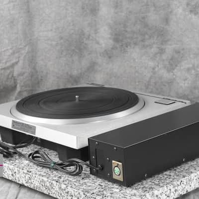 Technics SP-10MK2 Direct Drive turntable w/SH-10E in Very Good Condition + image 2