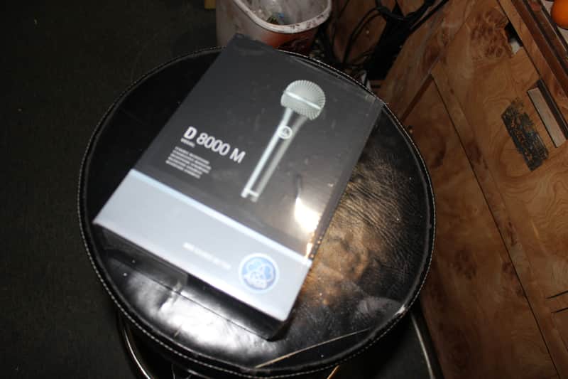 AKG D8000M/Dynamic Microphone image 1