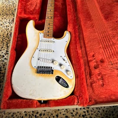 Fender Stratocaster with 3-Bolt Neck, Maple Fretboard 1971 - 1977 - Olympic White image 5